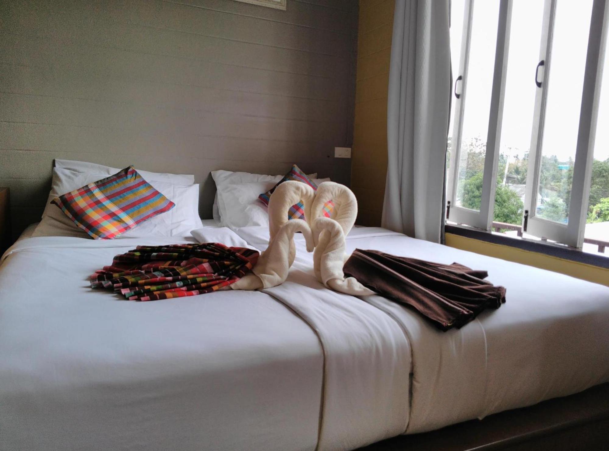 Thanicha Resort Amphawa Samut Songkhram Chambre photo